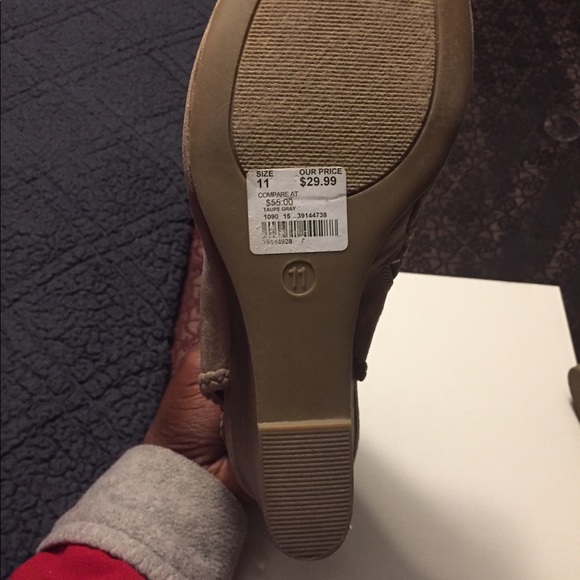 Taupe Gray wedge sandals US 11 - Picture 7 of 8